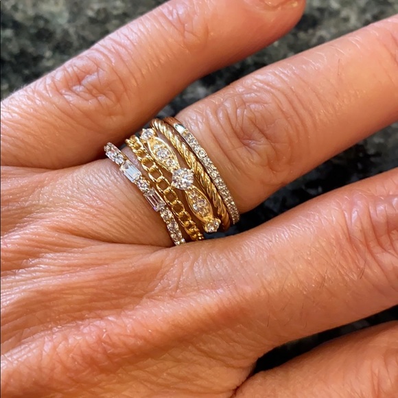 New 14K Gold CZ Wedding Band Promise Ring - Picture 3 of 15